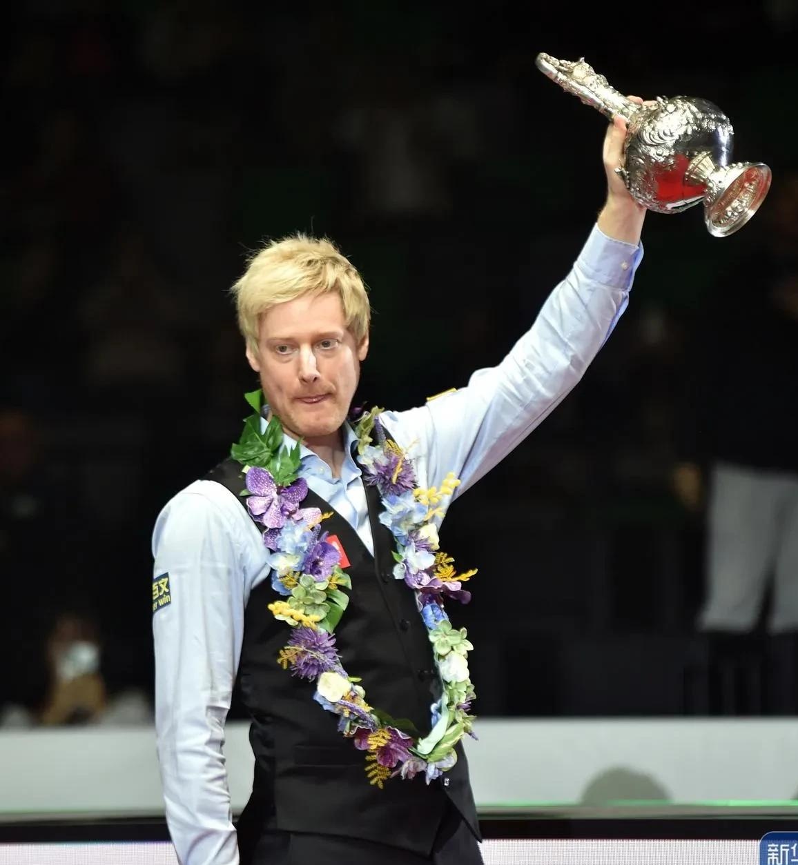 庐的年轻球 庐的年轻球