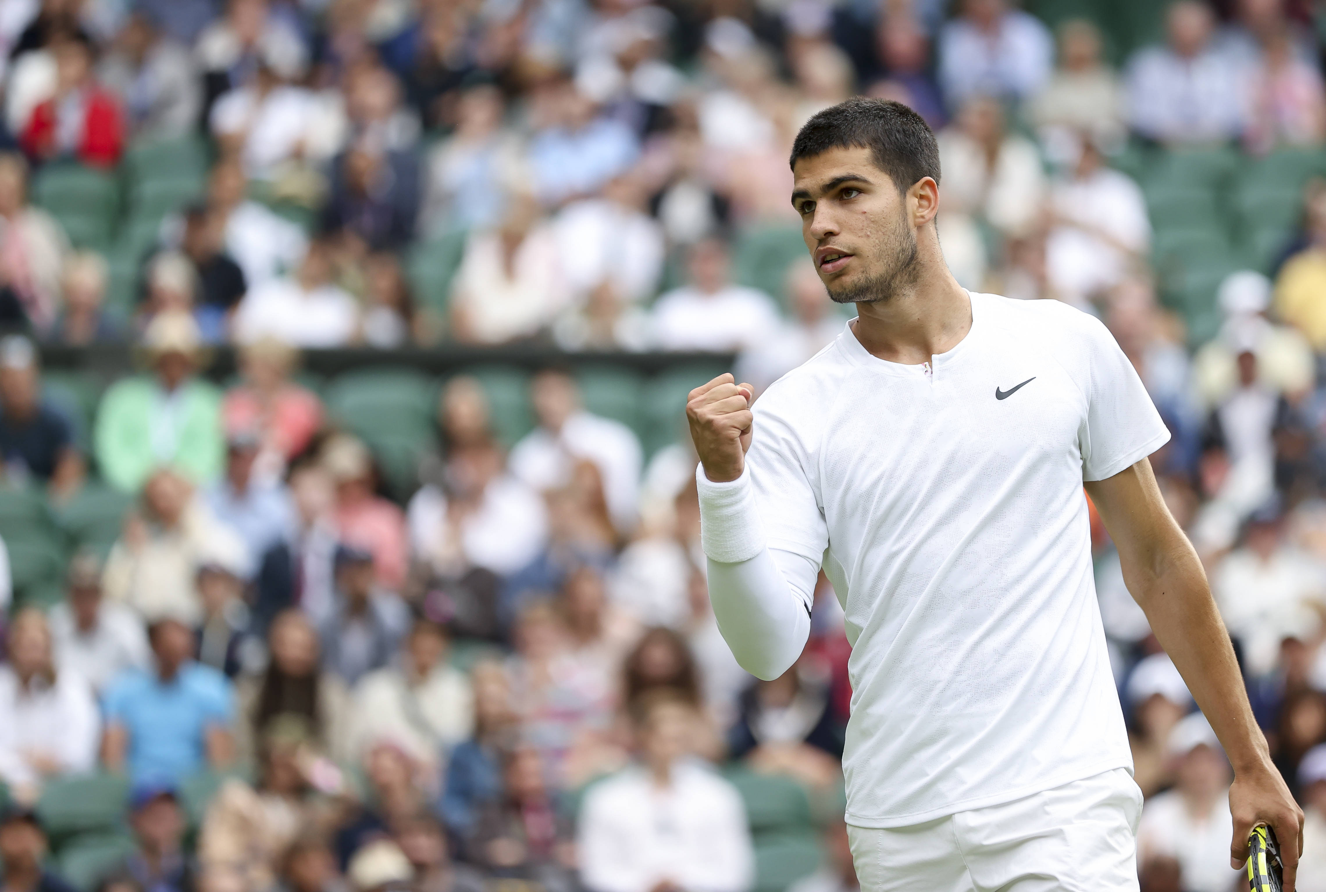 赛如期上演 赛如期上演