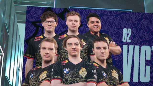 更是对未来 更是对未来