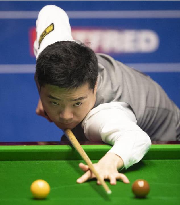 担任主攻手 担任主攻手